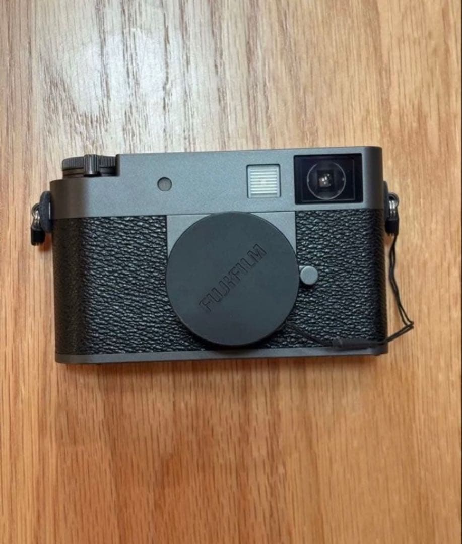 富士フイルム X-HF1 チャコールシルバー中古美品　fujifilm