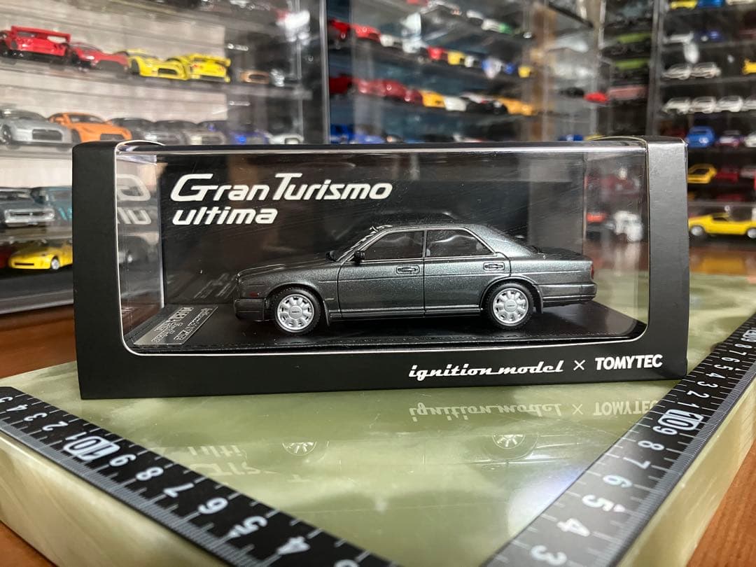 イグニッションモデル　グロリア　Gran Turismo ultima 1/43