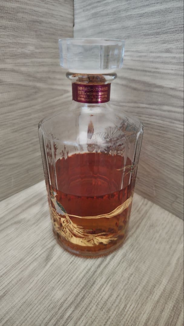 響17年　意匠ボトル　鳳凰　空瓶