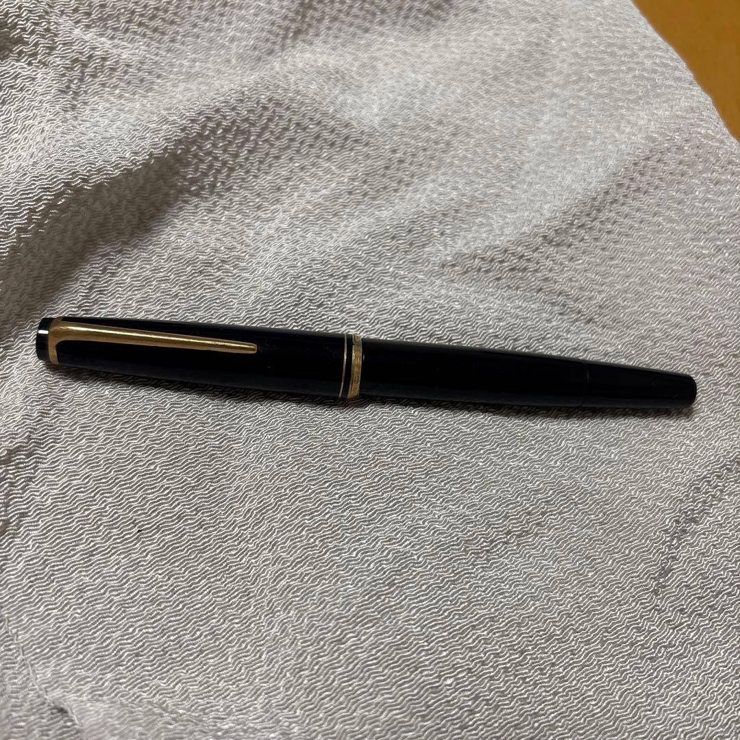 モンブラン　MONT BLANC 万年筆　黒