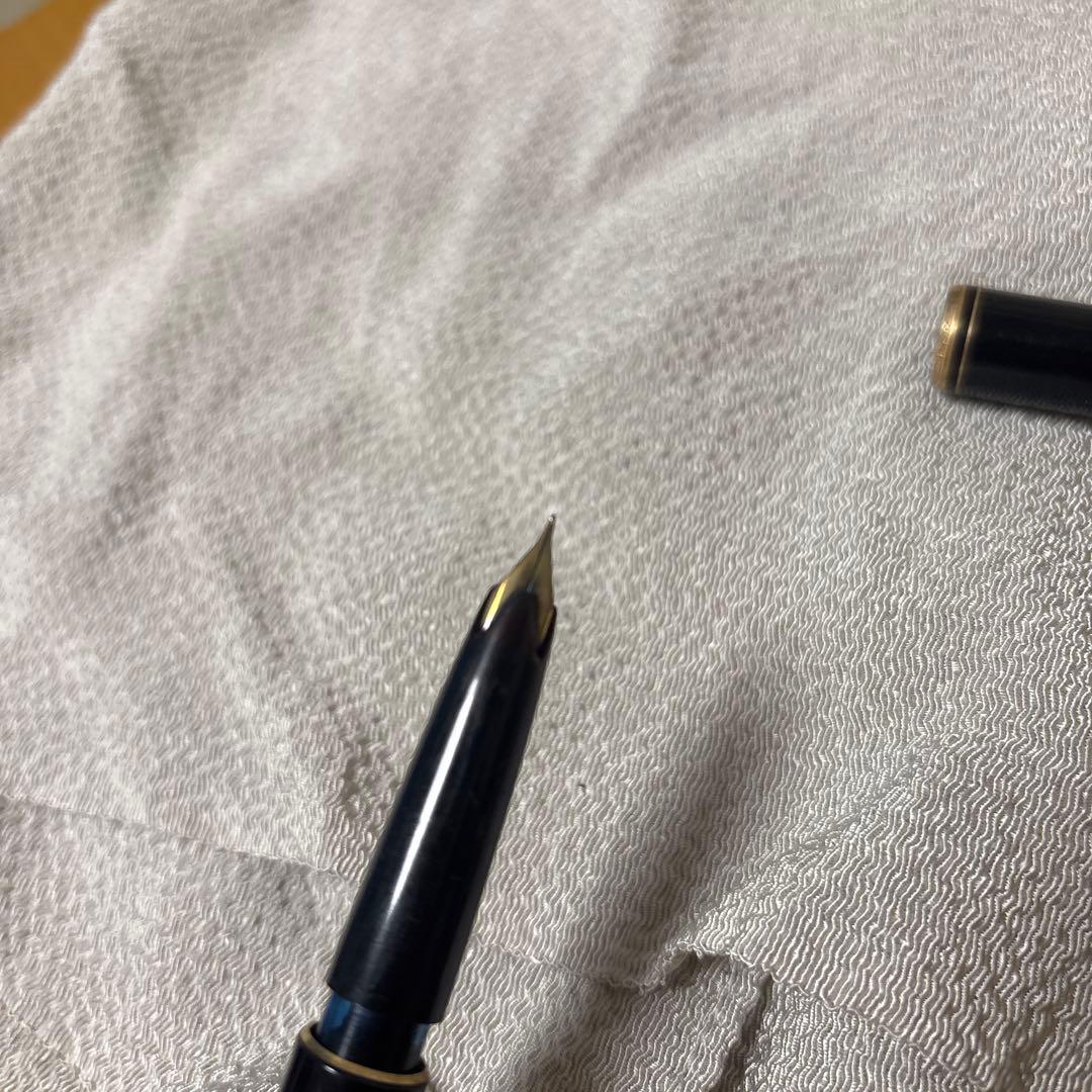 モンブラン　MONT BLANC 万年筆　黒