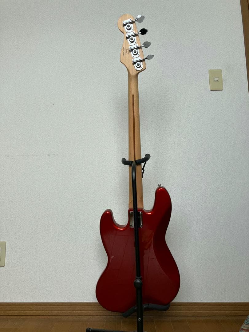 Squier JAZZBASS レッド