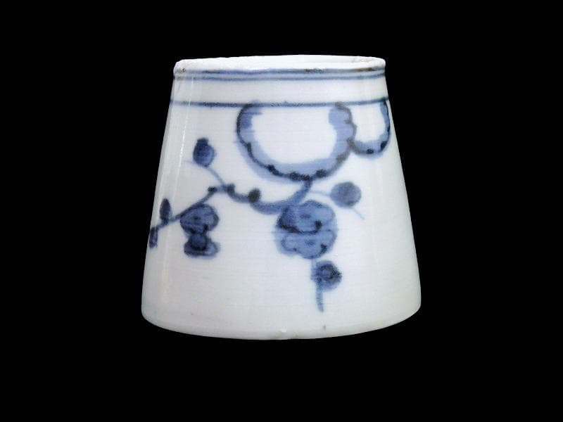 古伊万里　染付　雪輪に梅　雪輪に雪持ち笹　蕎麦猪口　833AS-CYr