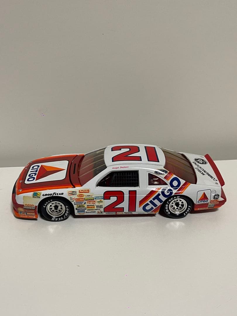 1/24 MONOGRAM　quartzo　サンダーバード　オールドモビル