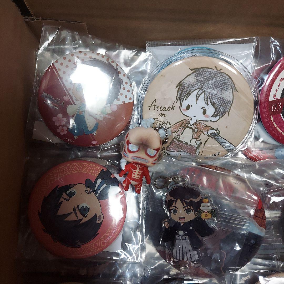 進撃の巨人 グッズ 大量 まとめ売り