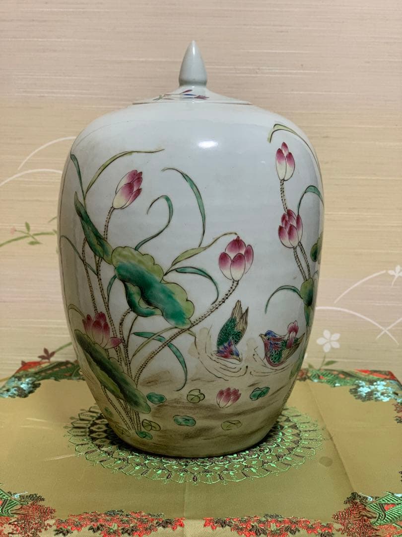 シノワズリ　ビンテージ　粉彩 漢詩花鳥紋飾り大壷　大花瓶　大甕　オリジナル蓋付き