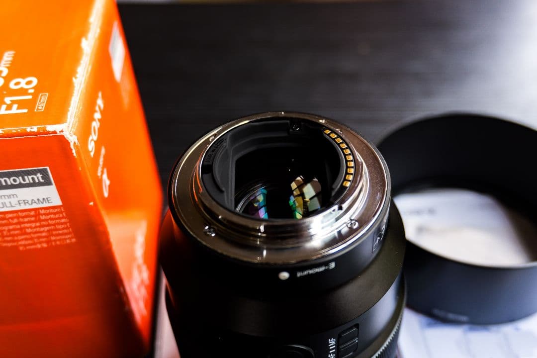 SONY FE 85 F1.8 単焦点レンズSEL85F1.8