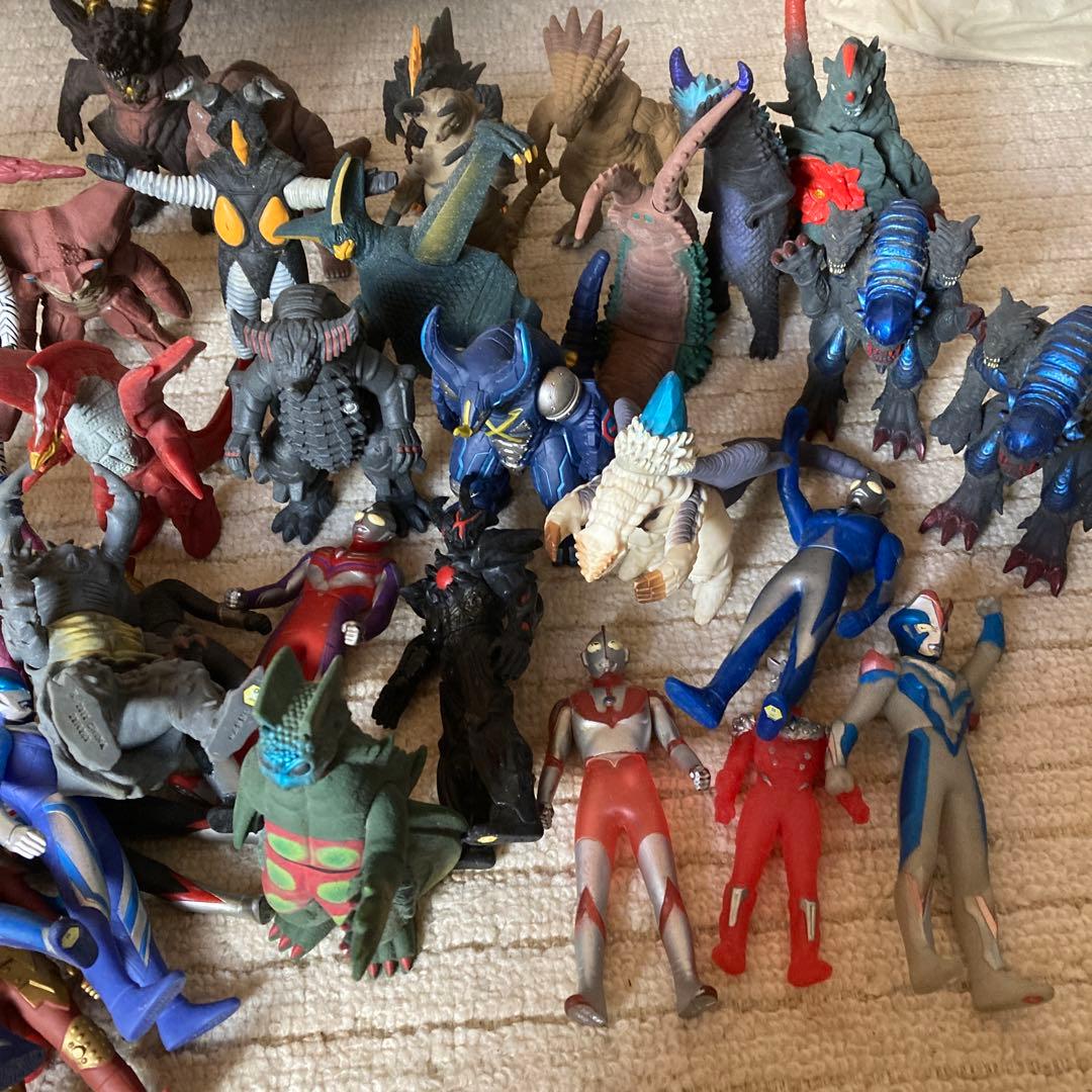 ウルトラマンシリーズ 怪獣フィギュア多数