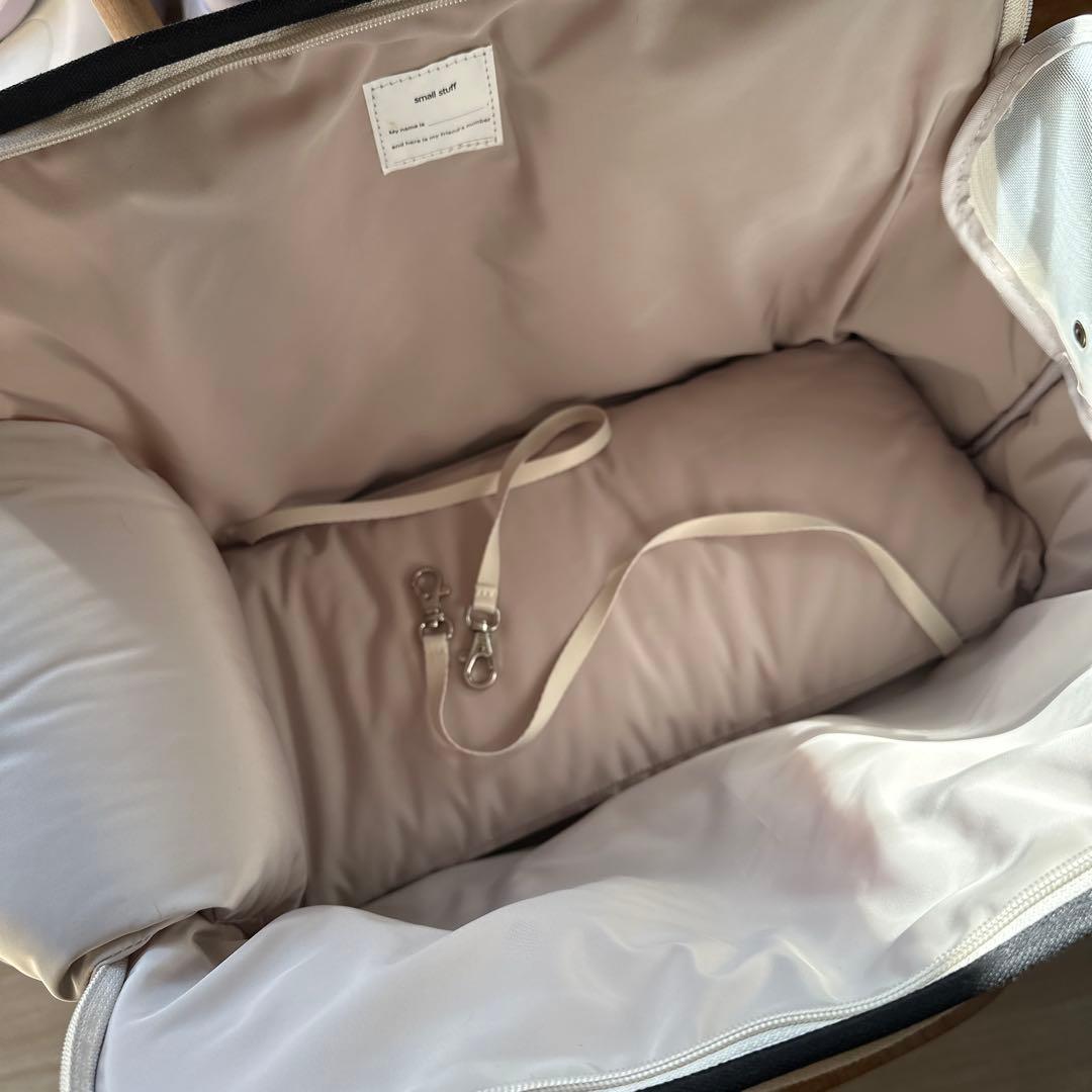 small stuff(韓国のブランド)キャリーバッグ ホワイト/ブラック