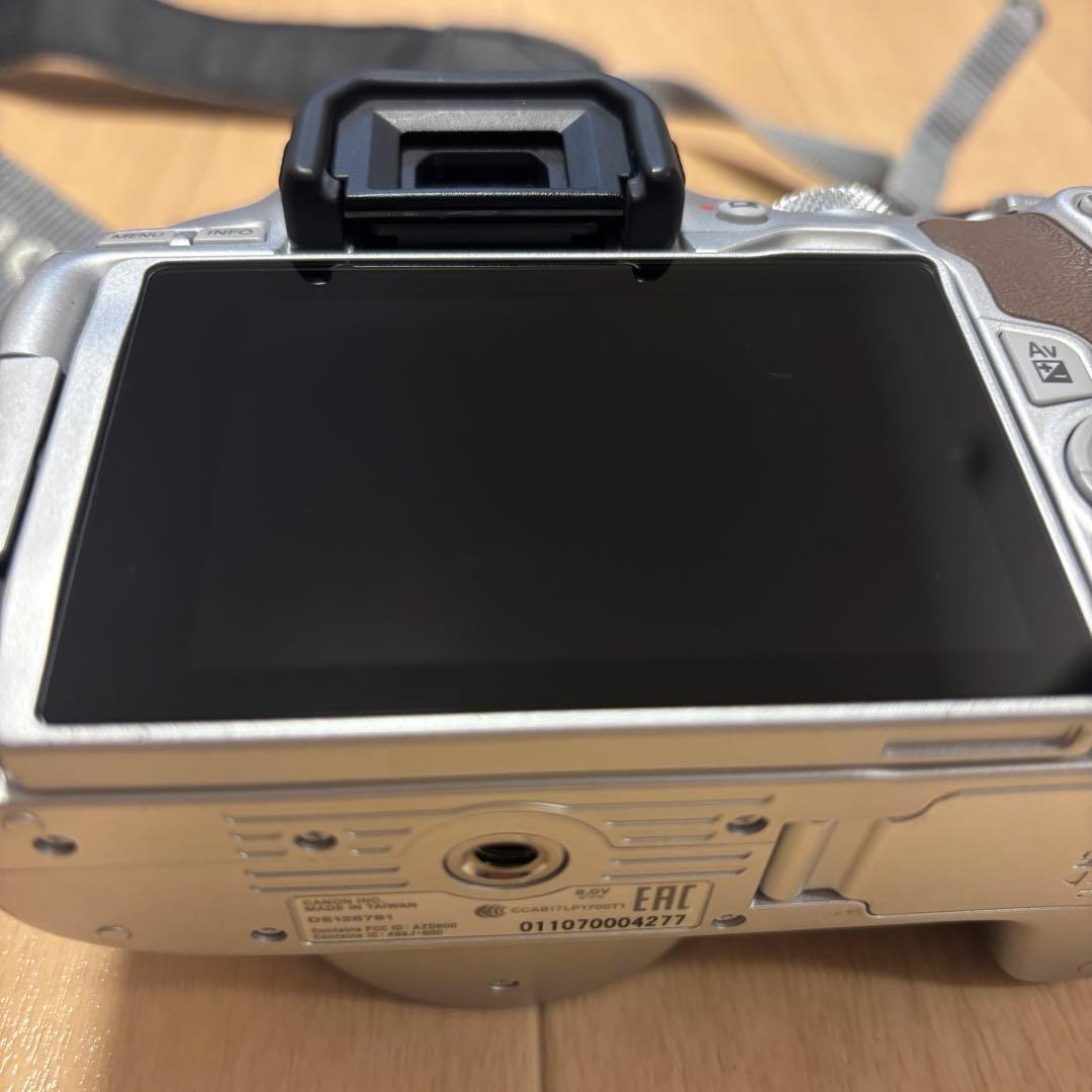 Canon EOS kiss x10 一眼レフ カメラ スマホ転送 キヤノン