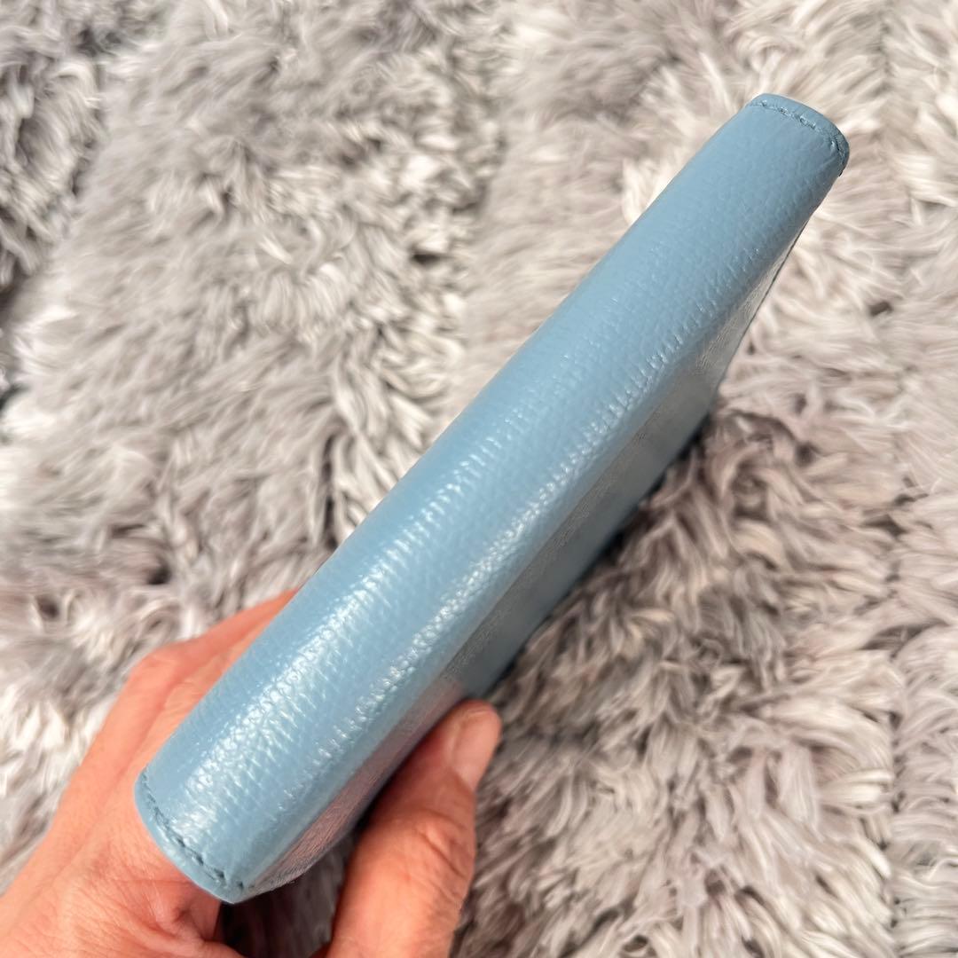 CHANEL 折り財布　ココマーク　ココボタン　水色　レディース