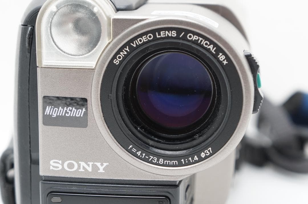 ＜動作品＞SONY CCD-TR290 Hi8 ビデオカメラ