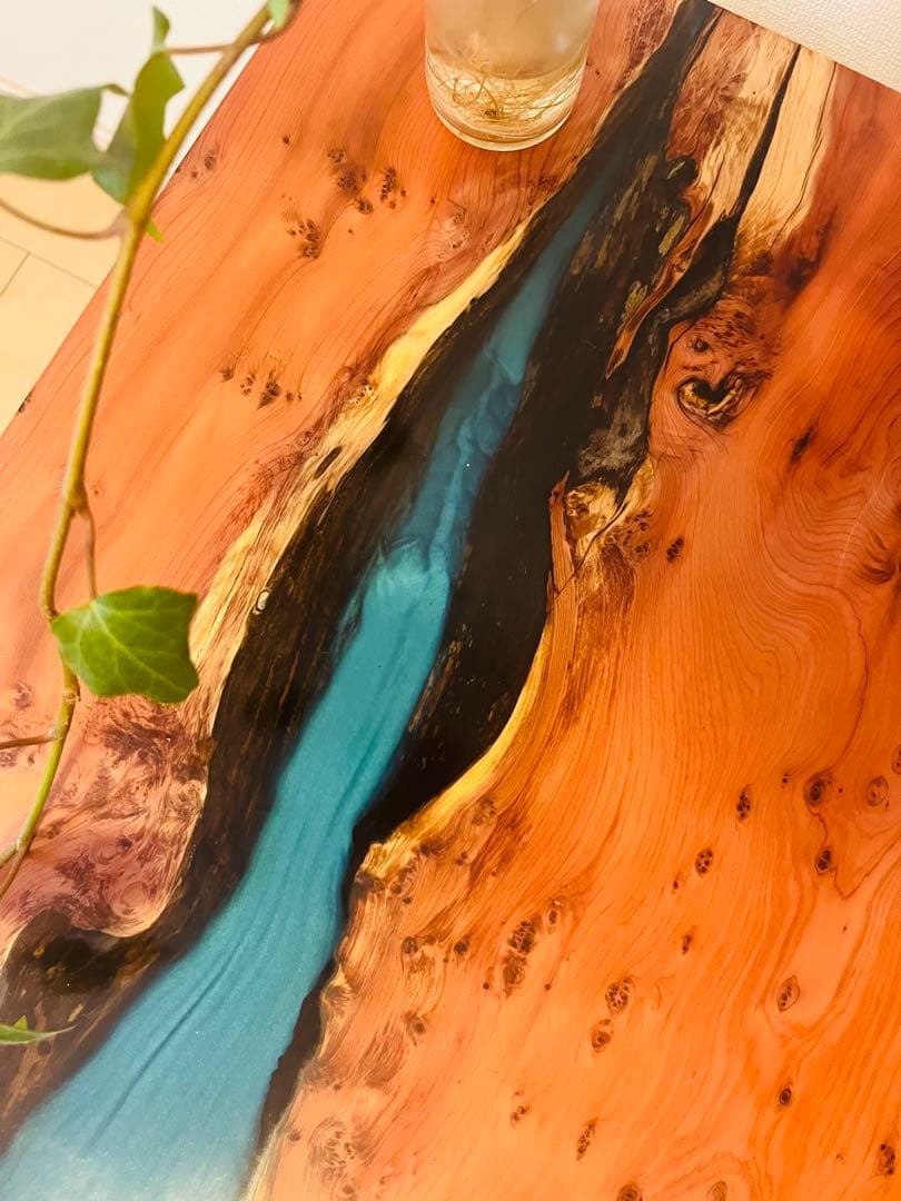 ローテーブル レジンテーブル　リバーテーブル　一位の木　アイアンテーブル