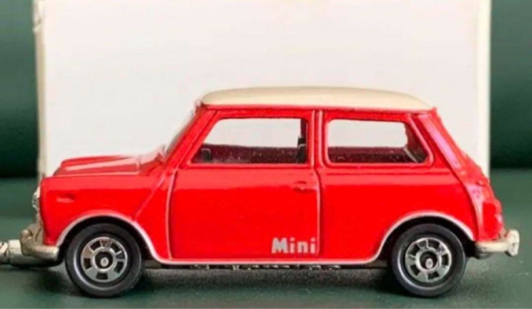 トミカ ミニクーパー キーホルダータイプ 赤/白ルーフ