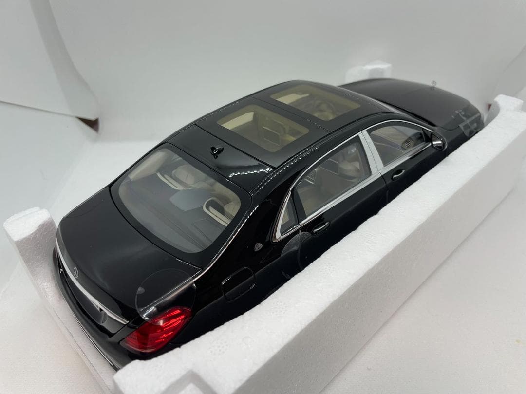 304-011 ノレブ 1/18 メルセデスベンツ S 650 2019