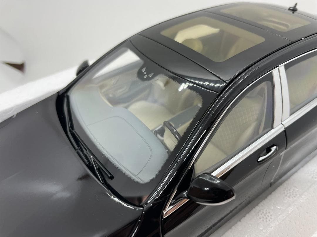 304-011 ノレブ 1/18 メルセデスベンツ S 650 2019