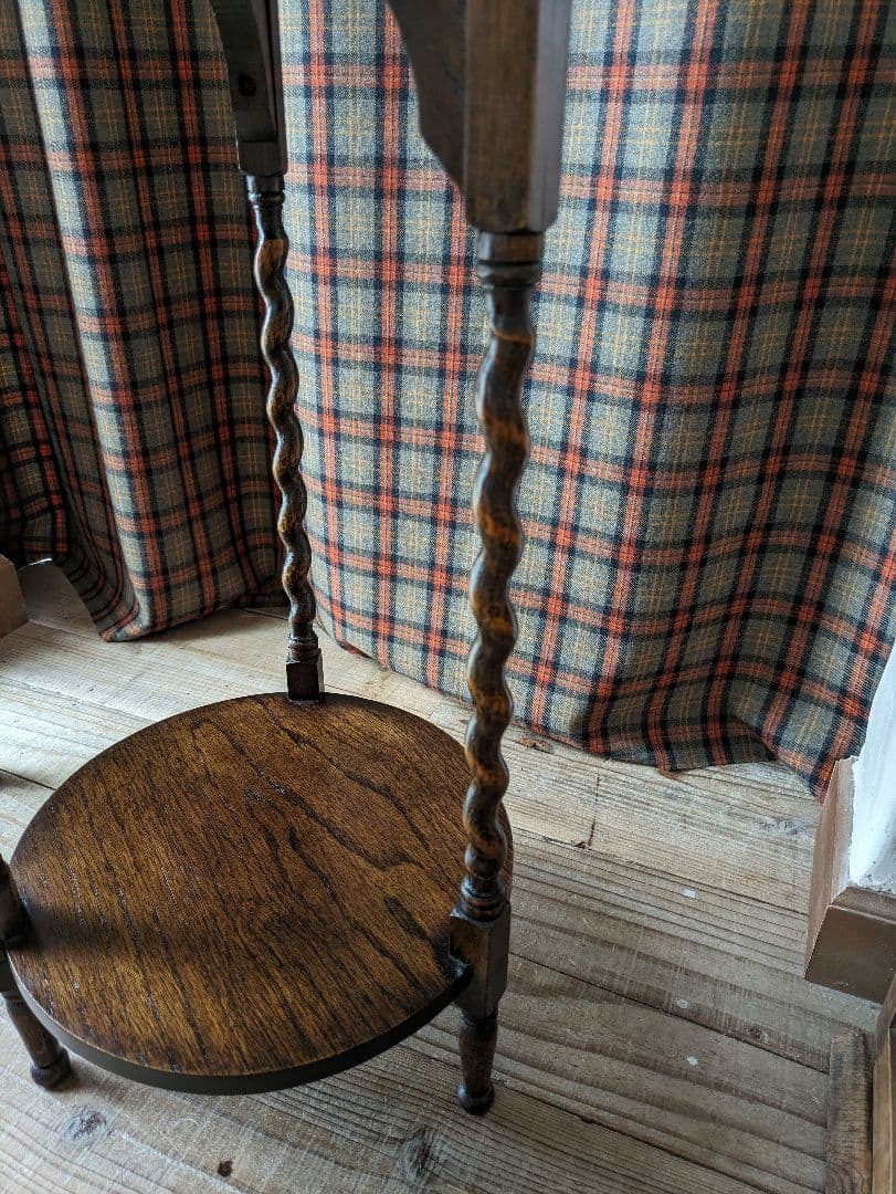 希少　アンティーク　3本脚　サイドテーブル　オケージョナル