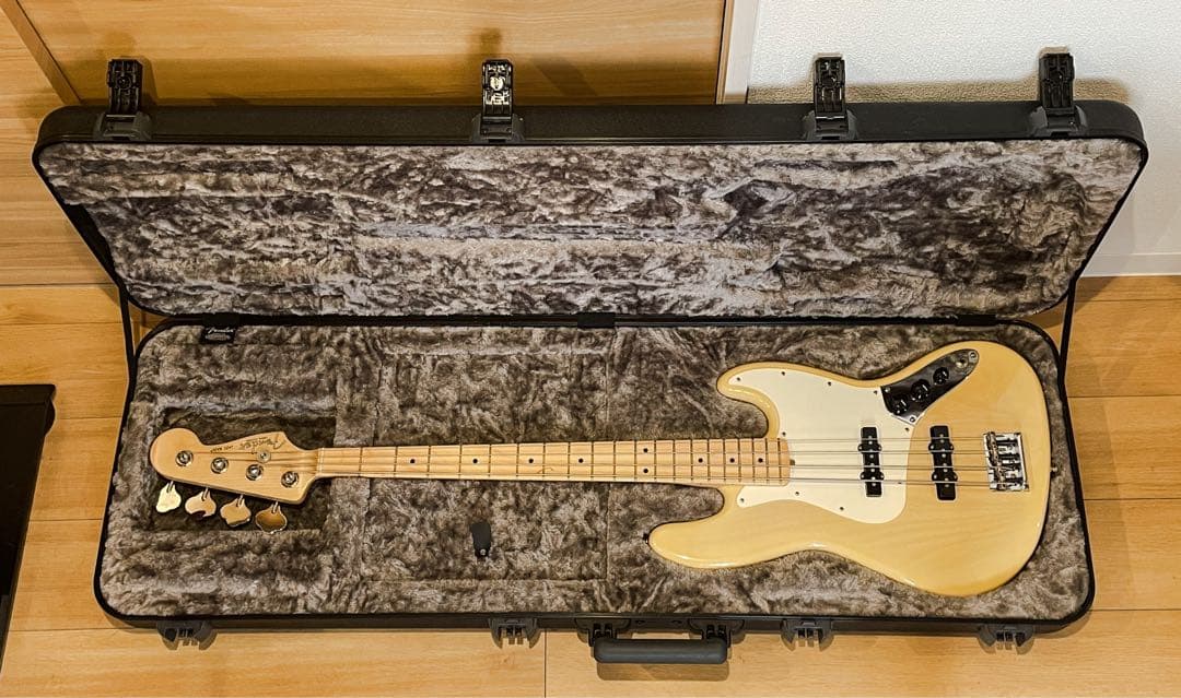 【しろくろ4696】Fender USA アメリカンプロフェッショナル