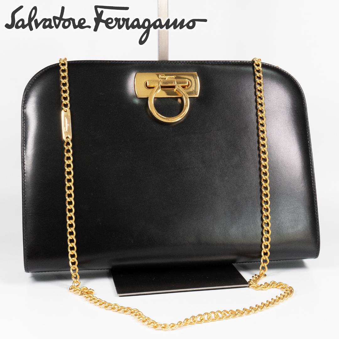 極美品✨サルヴァトーレフェラガモ ショルダーバッグ ガンチーニ チェーン 黒