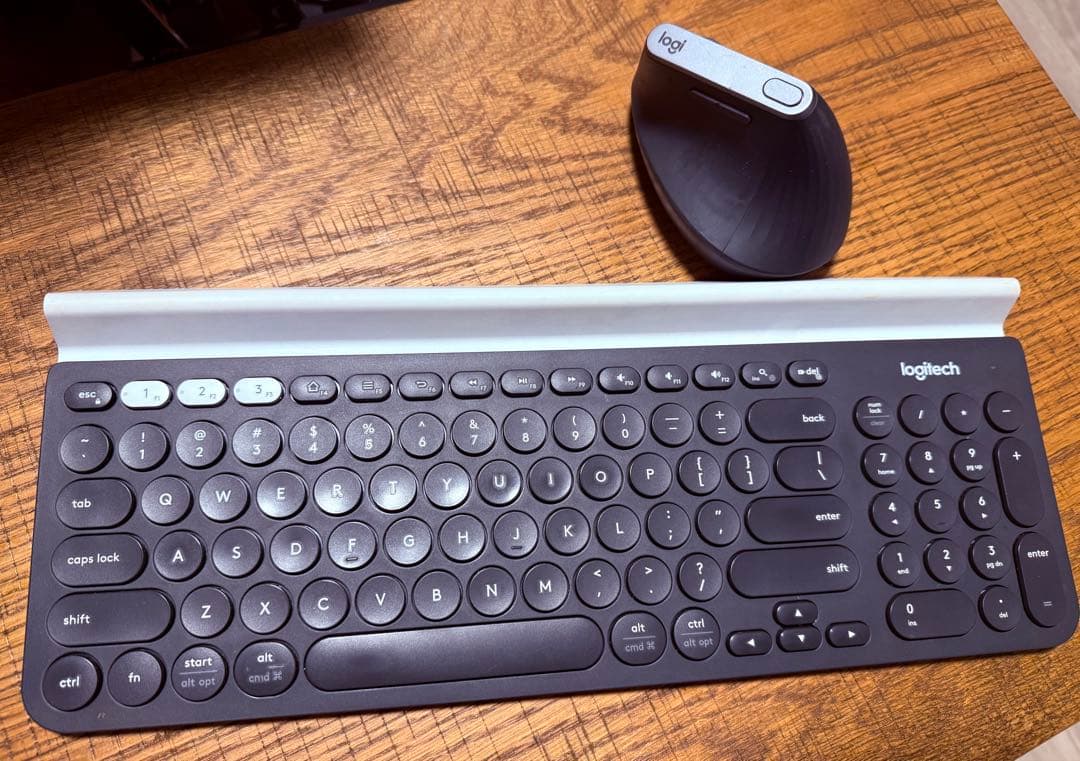 Logitech K580 ワイヤレスキーボード+MX Verticalマウス