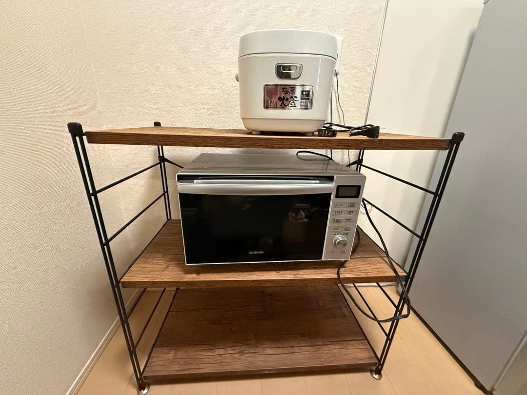 家電1式。(冷蔵庫、オーブンレンジ、炊飯器 、キッチンラック)