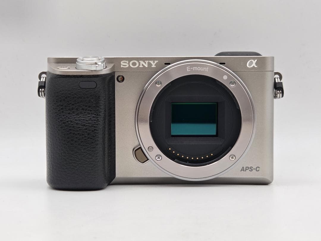 ソニー　SONY α6000 ボディ シルバー ILCE-6000