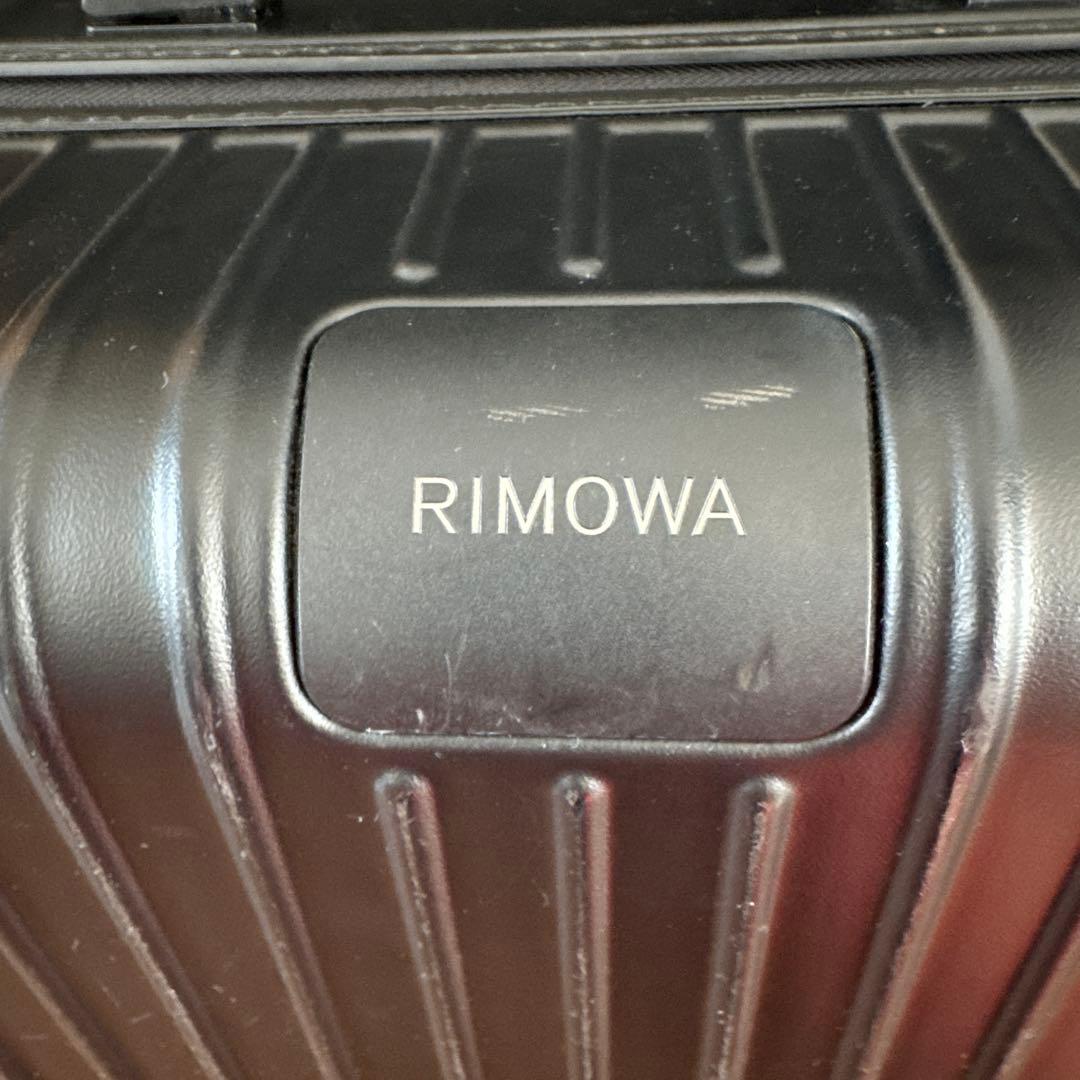 リモワ　RIMOWA essential M BLACK