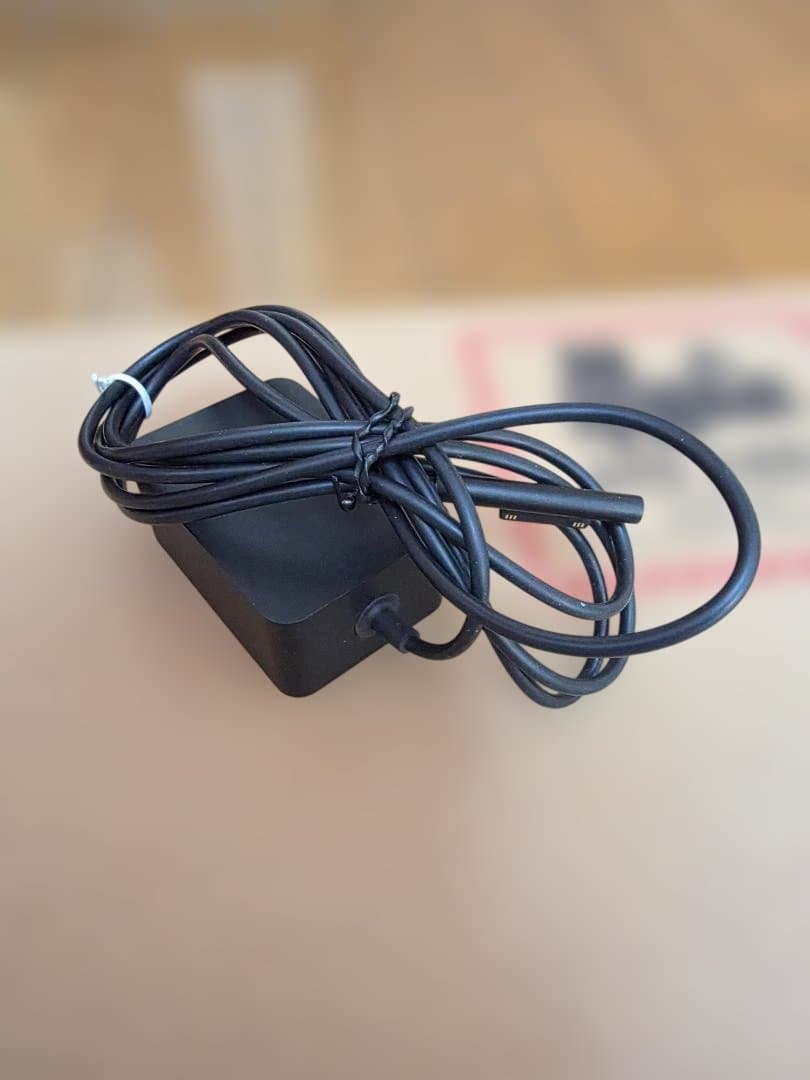 Surface Go 4 (256GB, プラチナ)本体