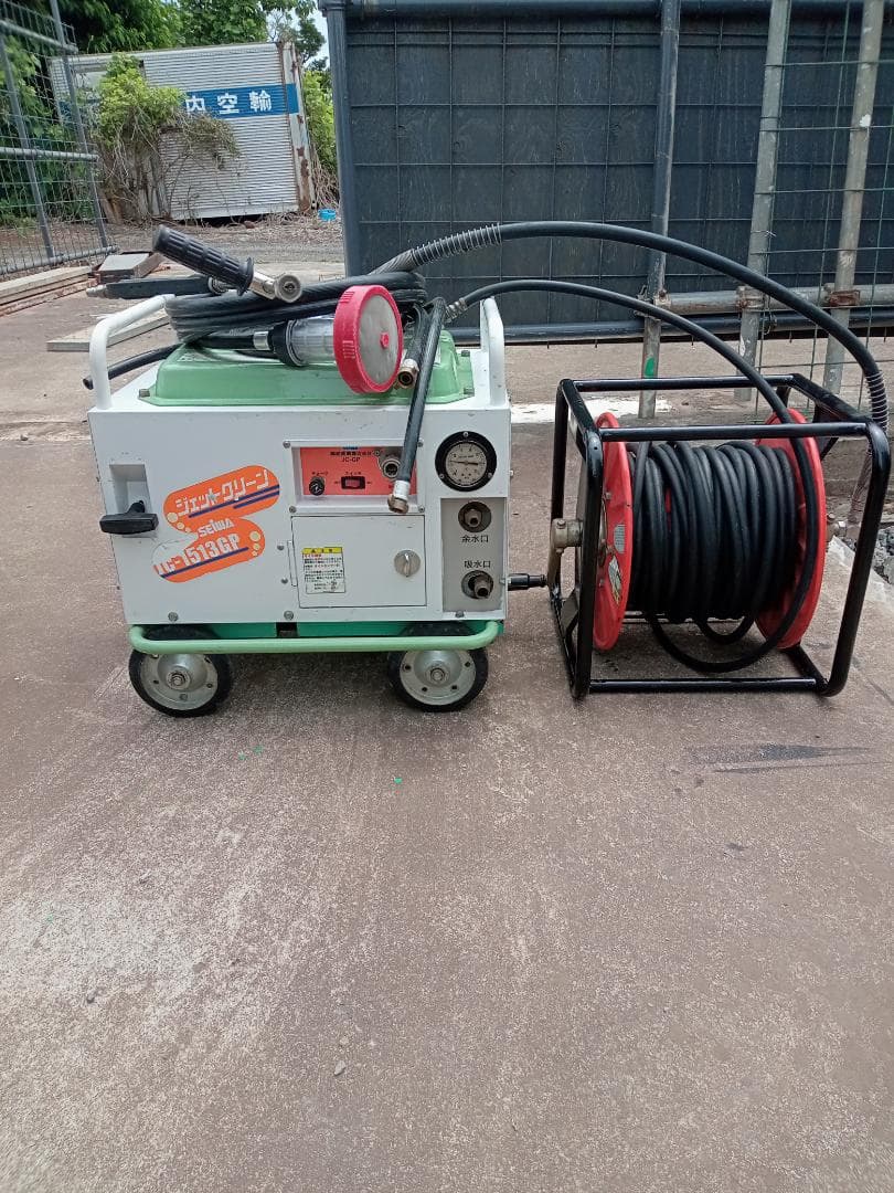 JC-1513GP高圧洗浄機 ホースリール付きフルセットです。