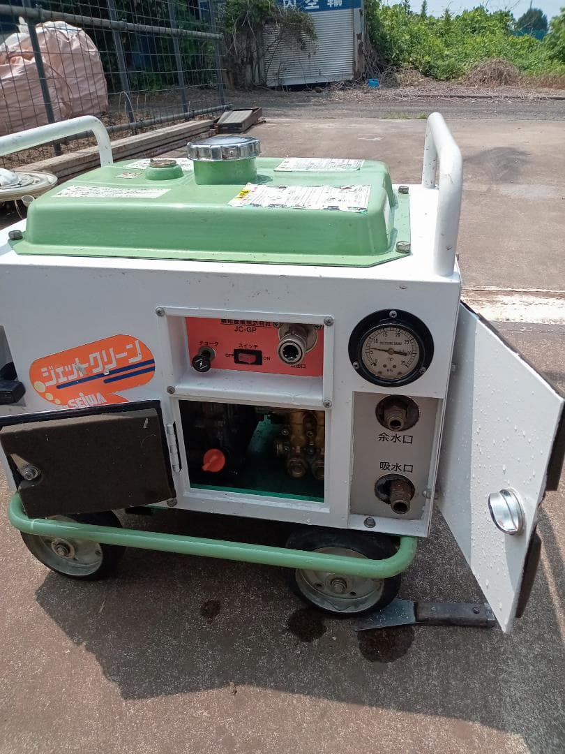 JC-1513GP高圧洗浄機 ホースリール付きフルセットです。