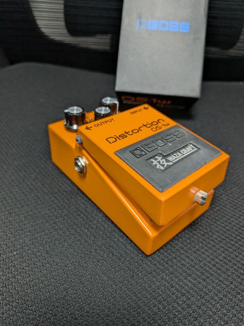 ギター BOSS DS-1w Distortion