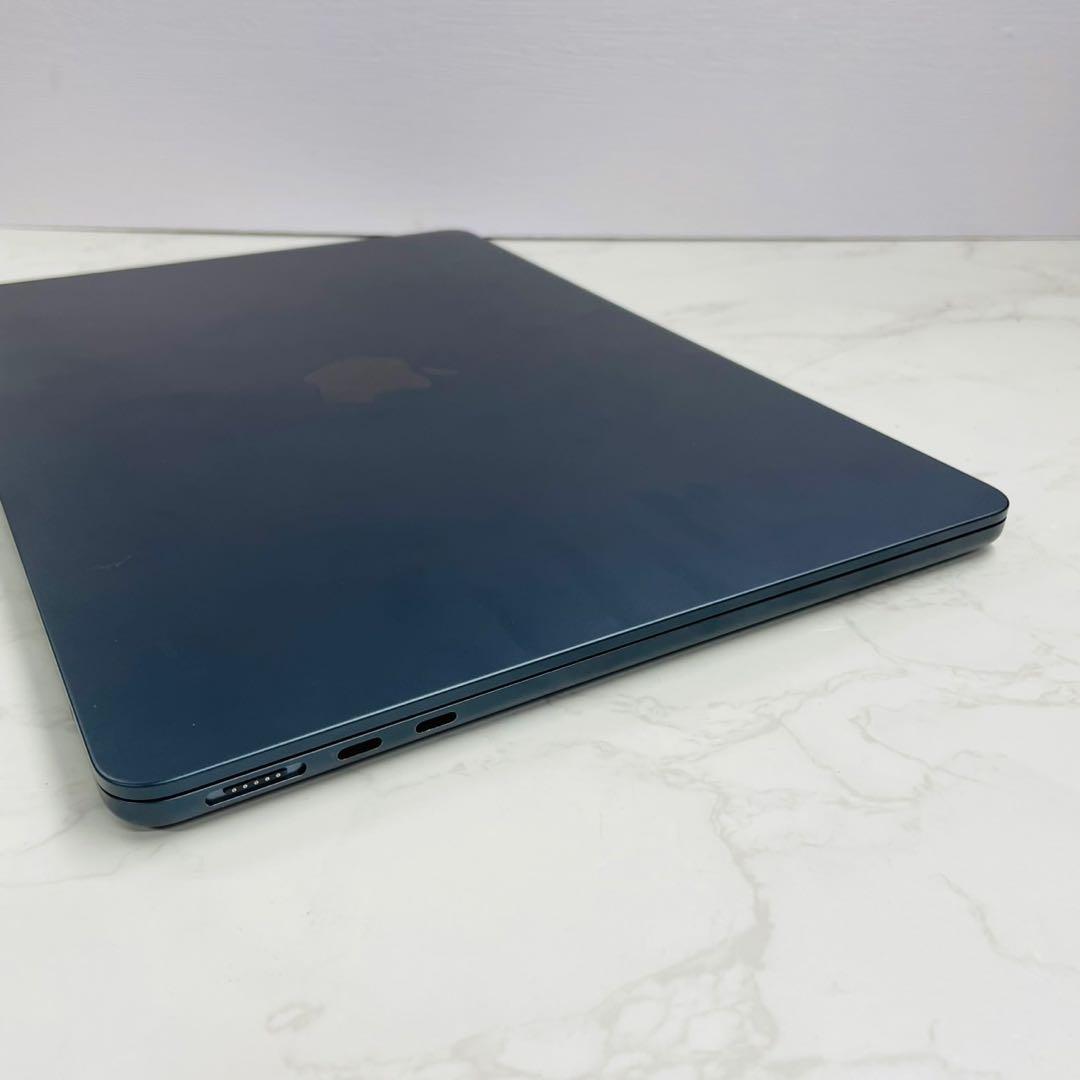 MacBook Air 2022 13インチ M2 8GB 256GB