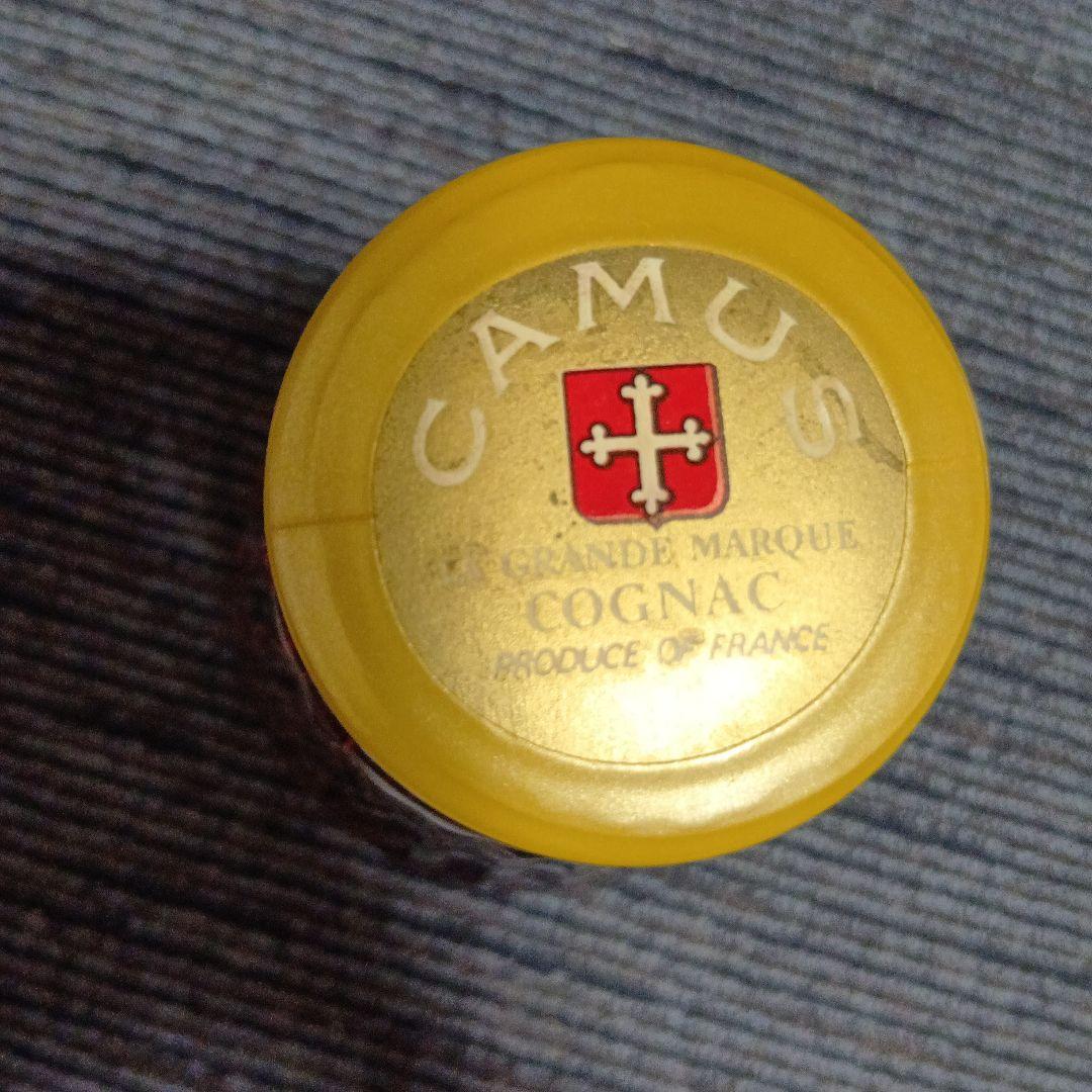 未開封　カミュ カラフェ バカラボトル 700ml コニャック