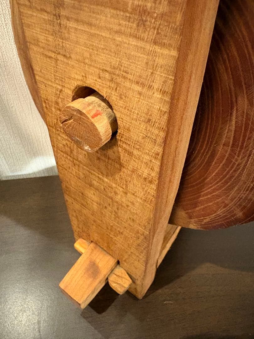 木製の滑車　伝統的な木製道具