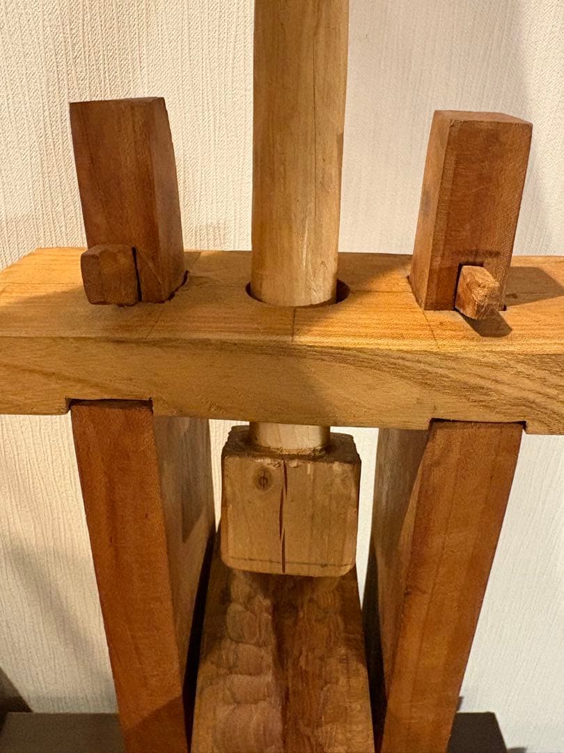 木製の滑車　伝統的な木製道具