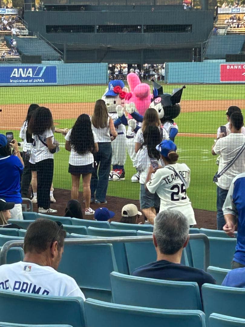 ハローキティ クリアバッグ 8月5日ドジャースタジアム配布品　新品　未使用