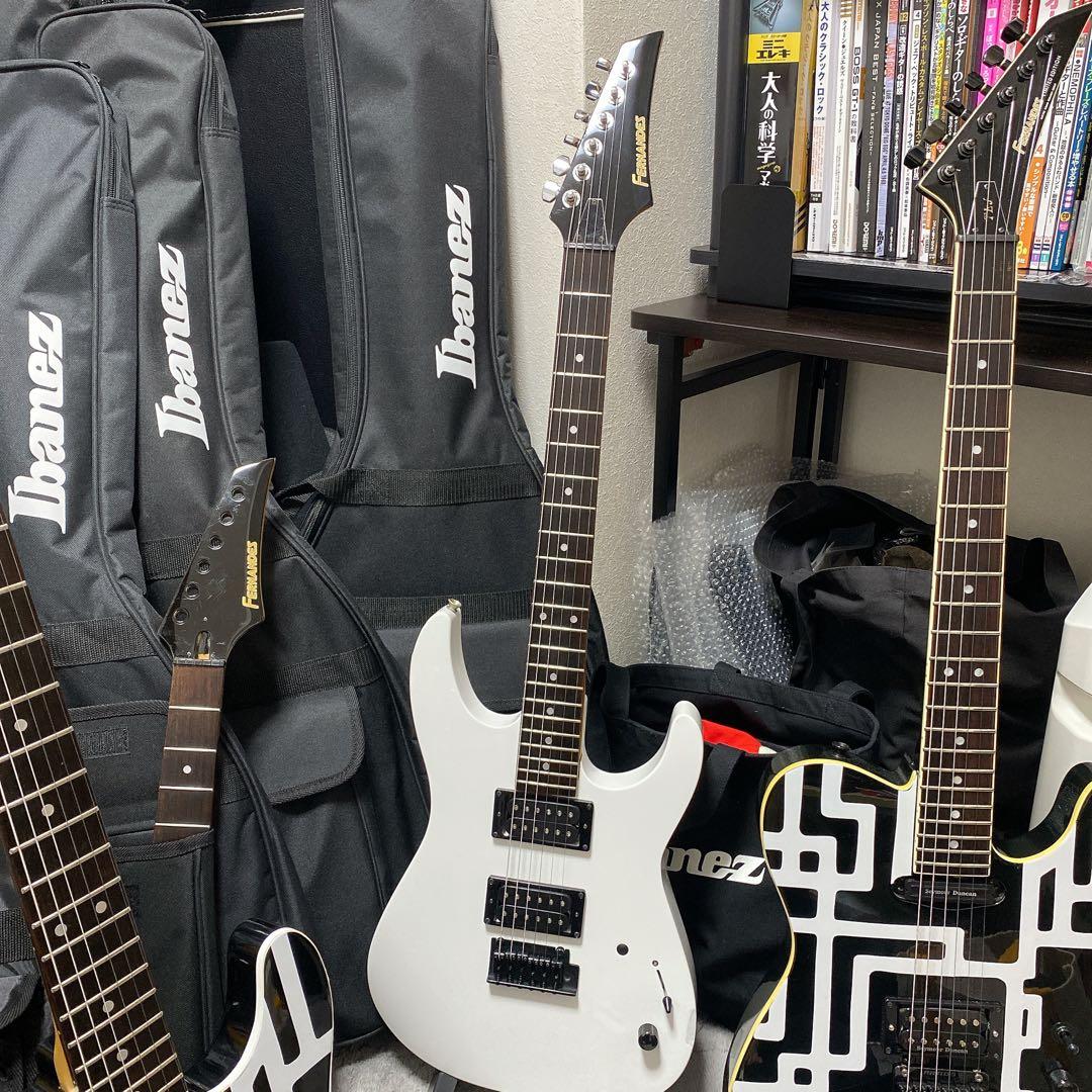 コンポーネント　エレキギター