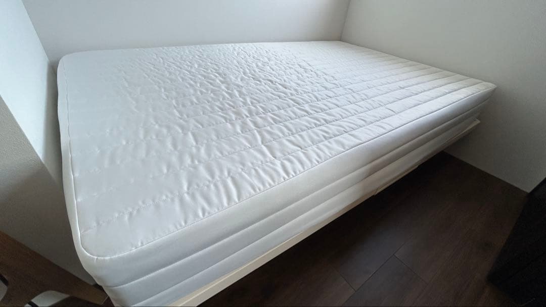 ちゃこ　セミダブル 脚付きマットレス ホワイト／未使用