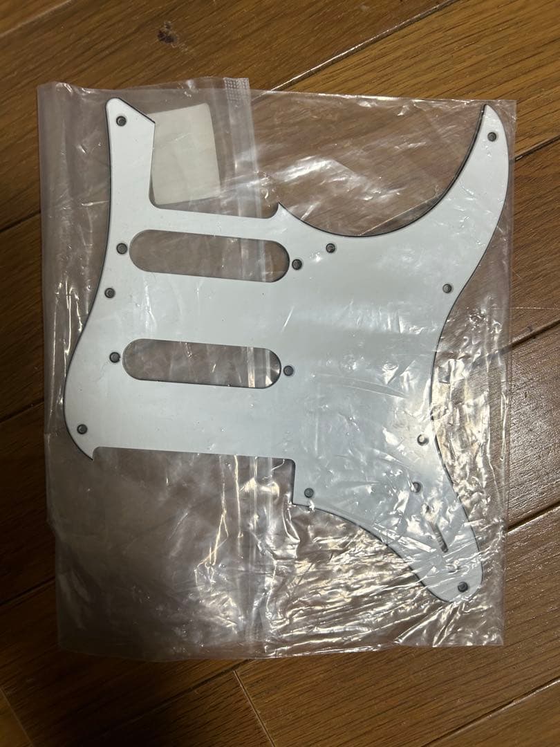 みぞれ　YAMAHA PACIFICA 112V ヴィンテージホワイト