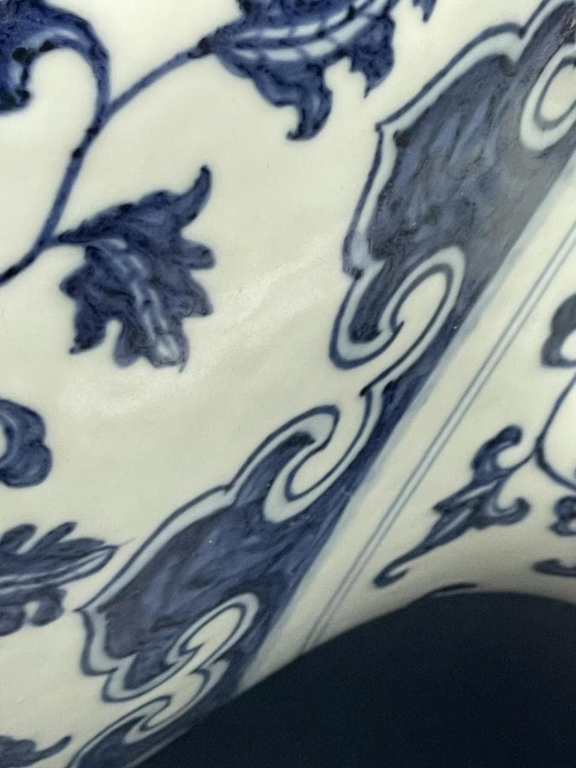 明時代　染付青花吉祥花紋天球瓶(B-19)