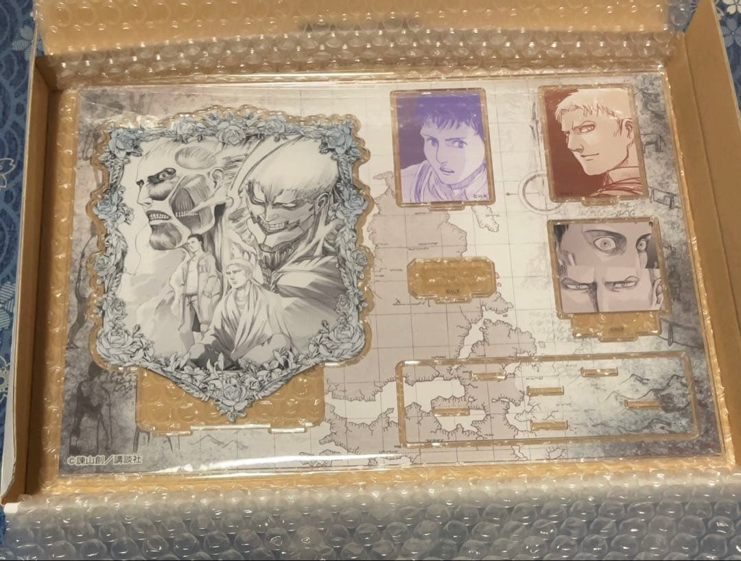 進撃の巨人 九つの巨人 ジオラマアクリルスタンド ライナー アニ ベルトルト