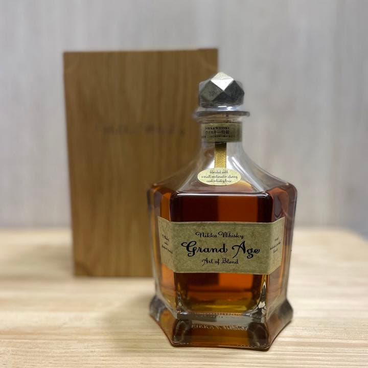 ニッカウヰスキー　Grand Age