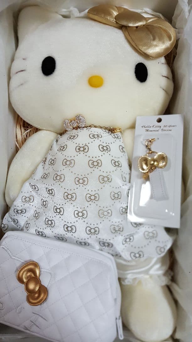 30周年 世界 500体 限定 キティ ぬいぐるみ