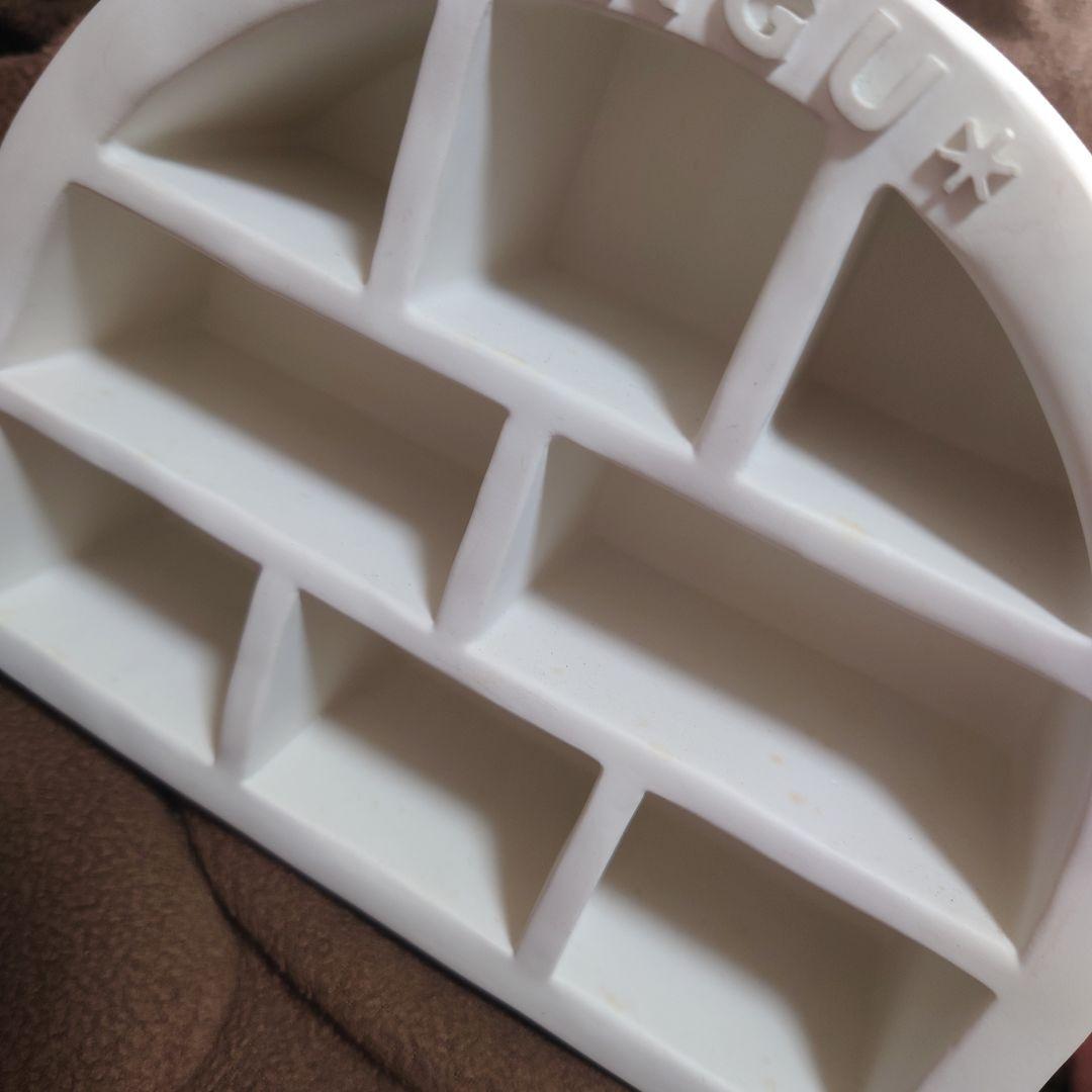 ピングーエッグ★イグルーディスプレイ棚&フィギュア80体以上まとめ売り★送料無料