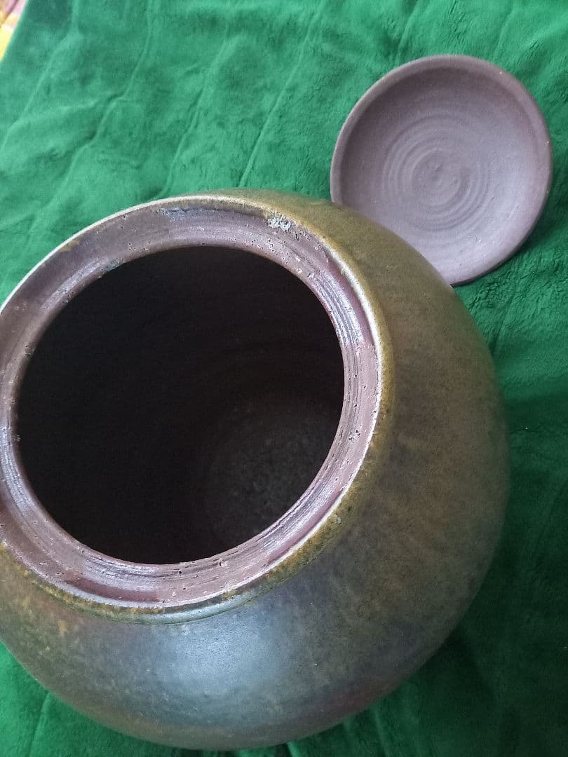 備前焼の壺　作者名有り！綺麗ですよ！