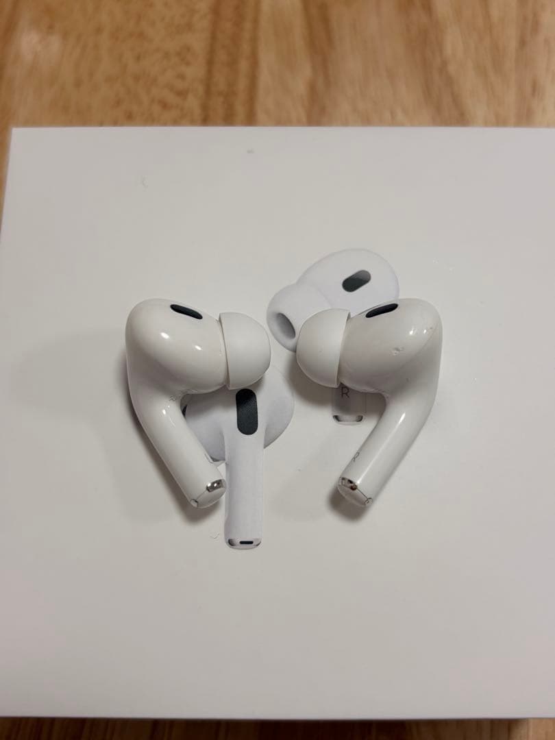 AirPods Pro 第二世代　本体 ホワイト　付属品全て有
