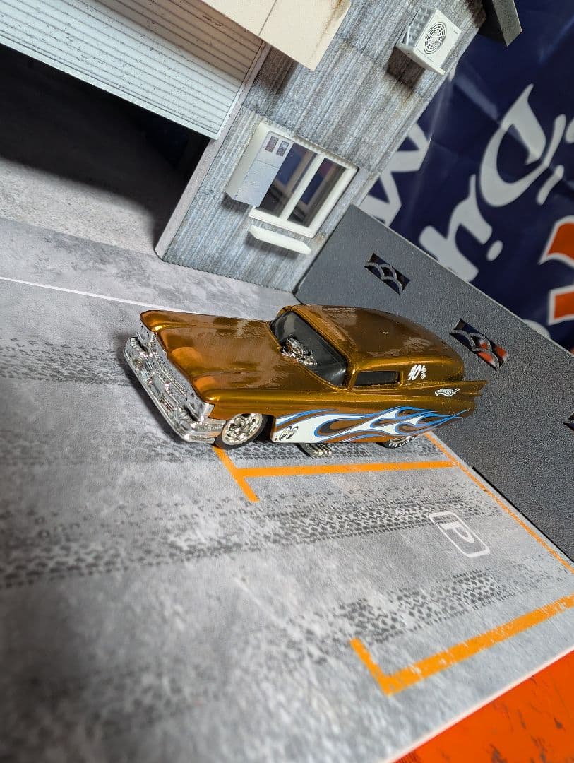 ★ 「パック限定カラー」「激レア」 ホットウィール キャデラック ファニー ★