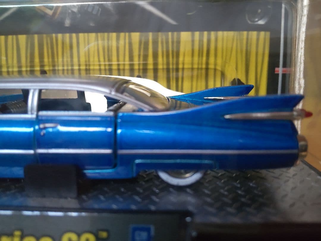 ミニカー M2machines 1959 cadillac 1/64