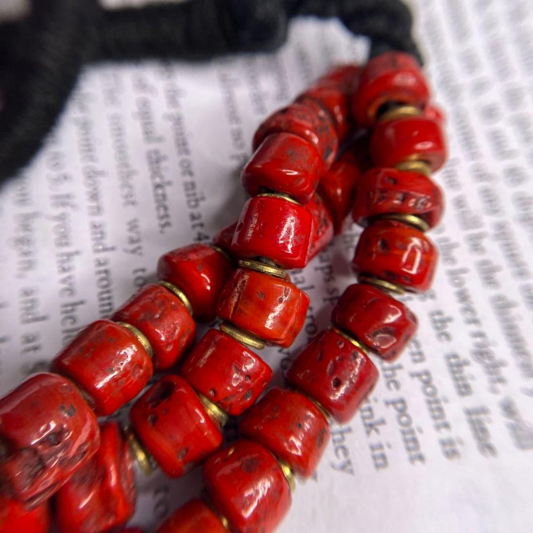 逸品 ネパール 老料ヒマラヤンコーラル ビーズ 赤サンゴ調三連 遵型 ネックレス