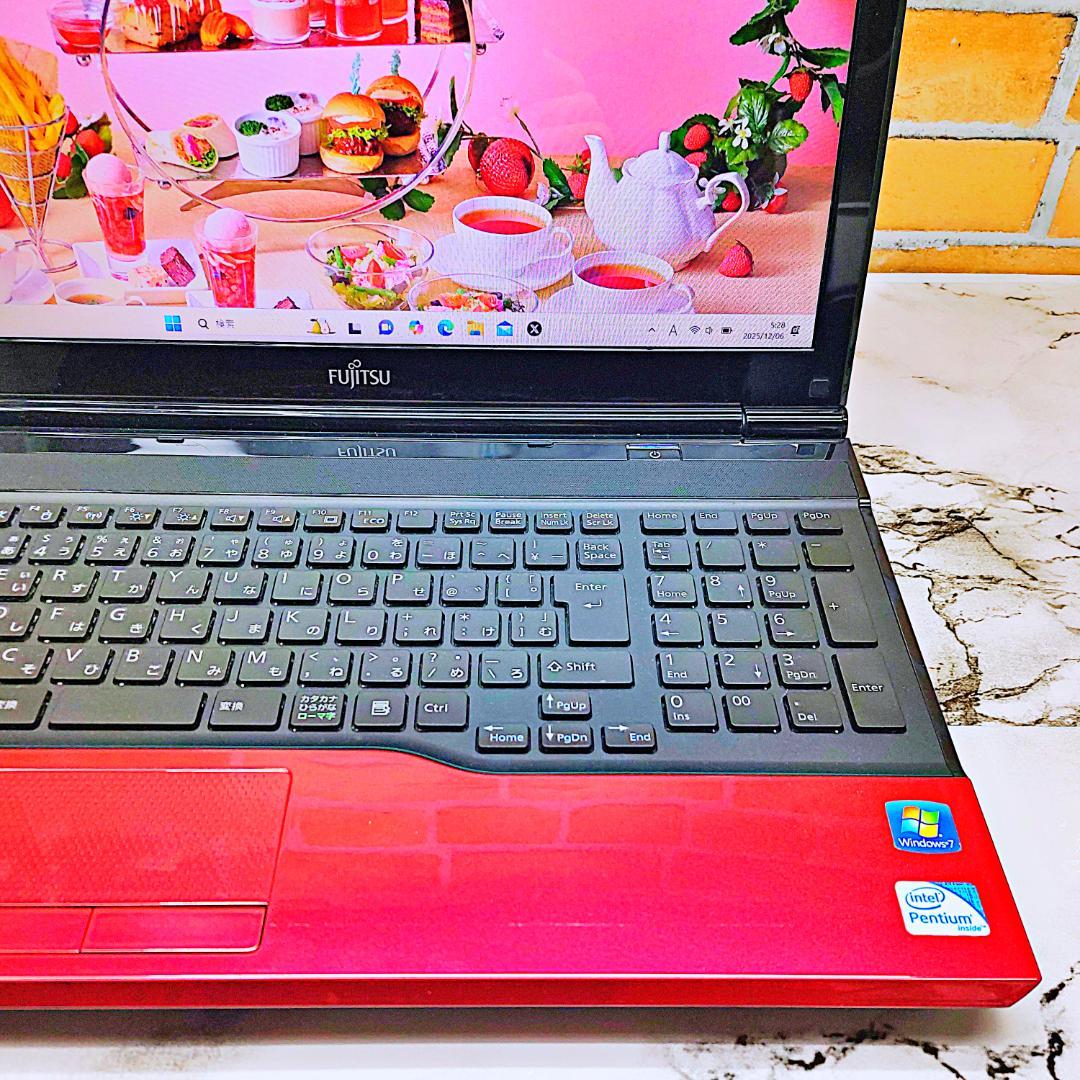 ハイスぺノートパソコン❤️爆速SSD☘️メモリ８G・高性能Core-i7❣️